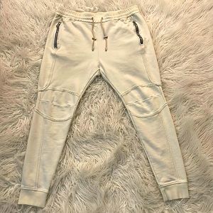 100% authentic Balmain fitted jogger sweatpants 😎🔥